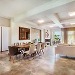 Vila Sunny Exclusive