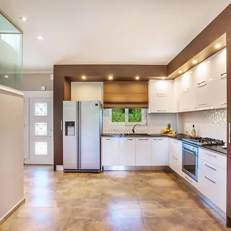 Sunny Exclusive Villa *